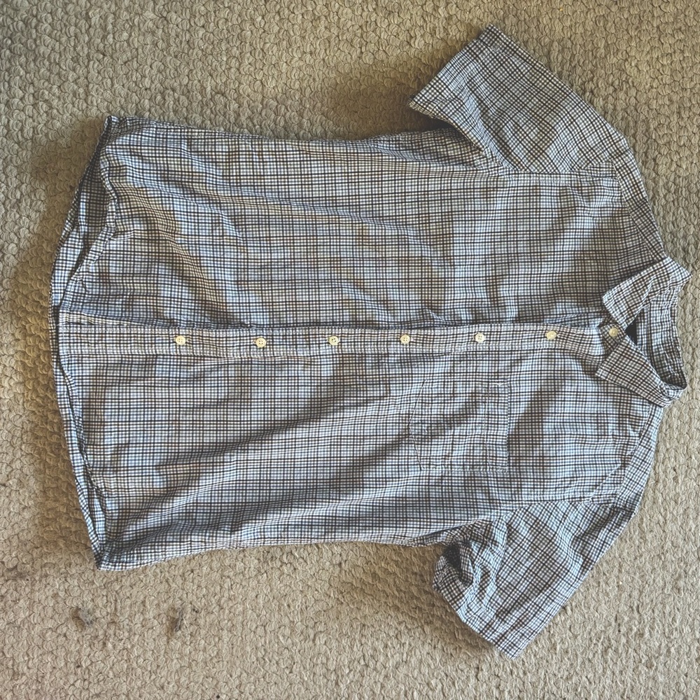 Gap Classic Fit men’s button up shirt plaid men’s medium navy brown white